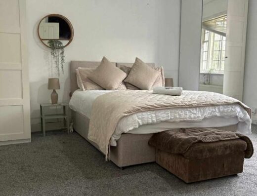 Comfortable Double Bed Room #1 in Guest House | Thornton Road London